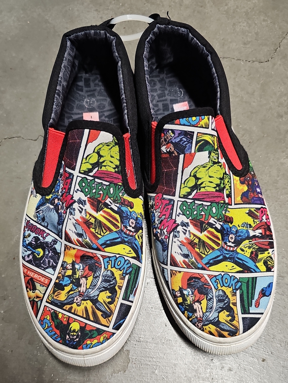 MARVEL COMICS SLIP ON SHOES Men's Size 7.5